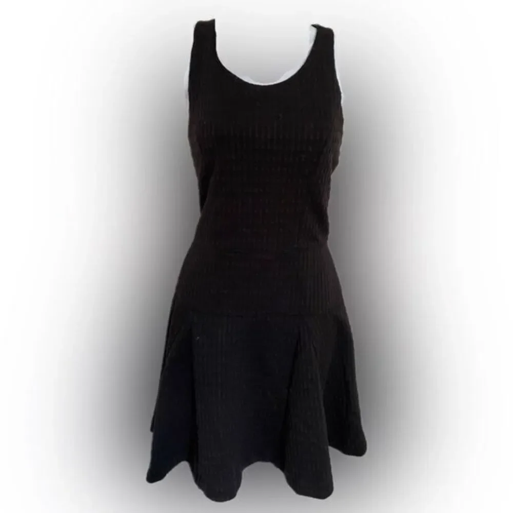 Banana Republic Dress -6 black /black , back zip.  Polyester spandex